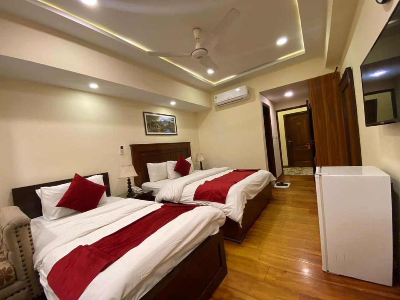 Hotel Diplomat Islamabad Exterior photo