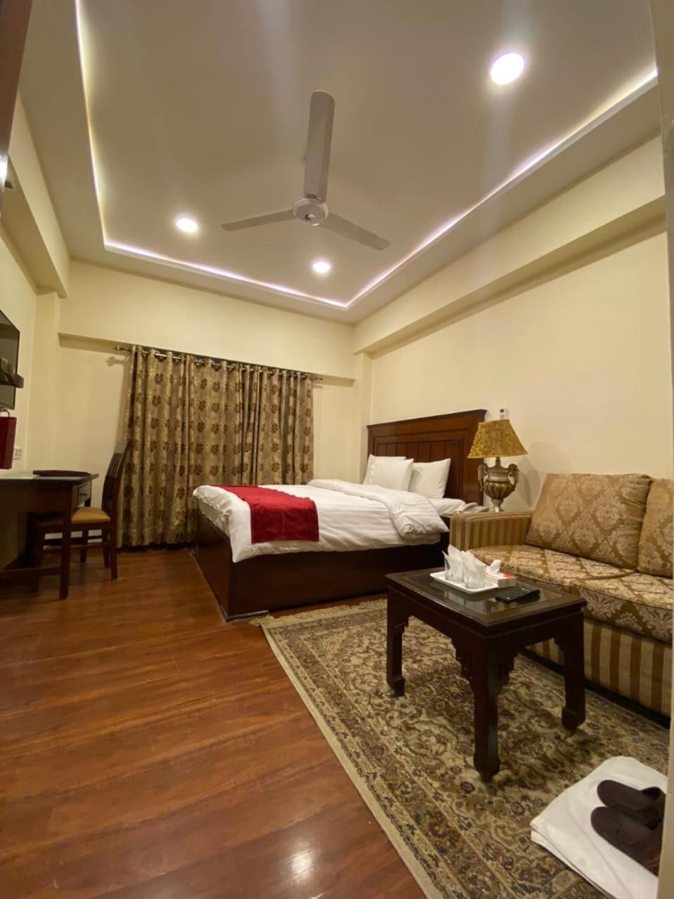 Hotel Diplomat Islamabad Exterior photo