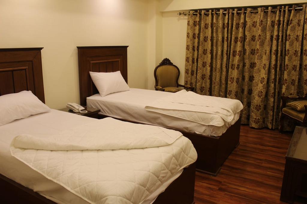 Hotel Diplomat Islamabad Exterior photo
