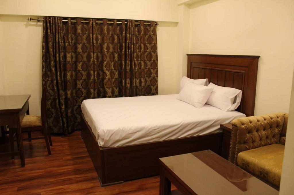 Hotel Diplomat Islamabad Exterior photo
