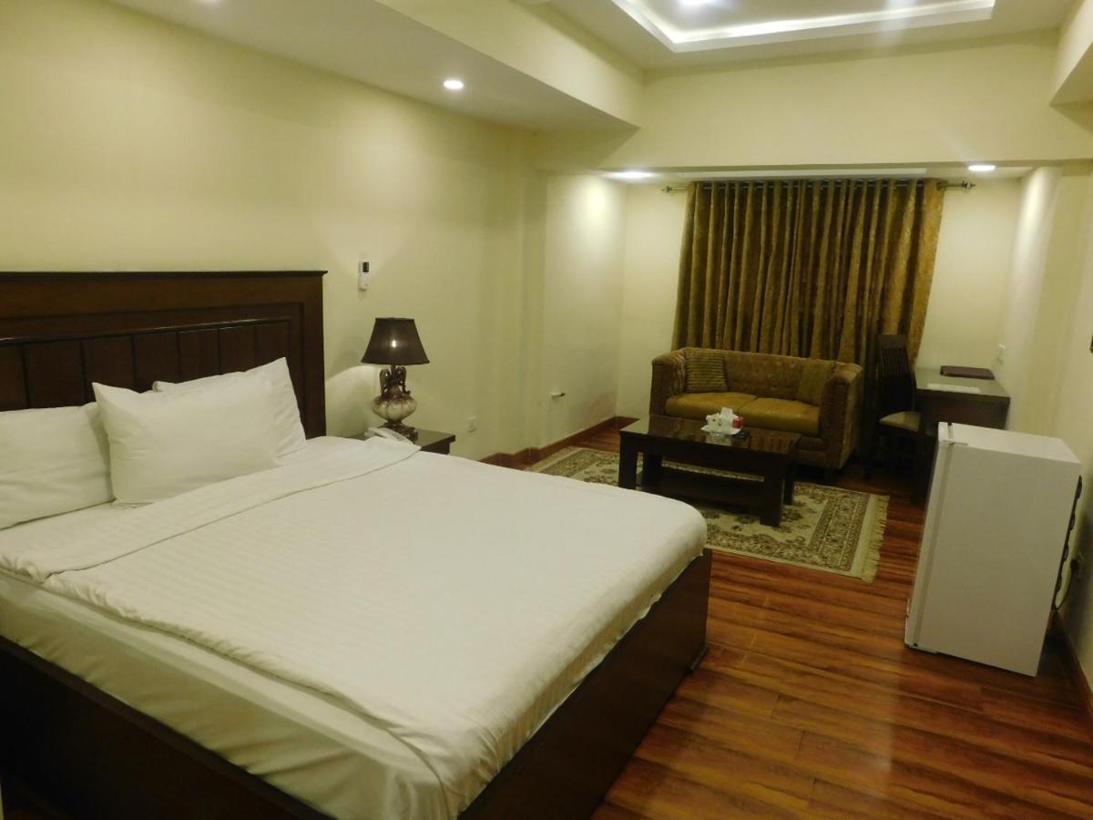Hotel Diplomat Islamabad Exterior photo