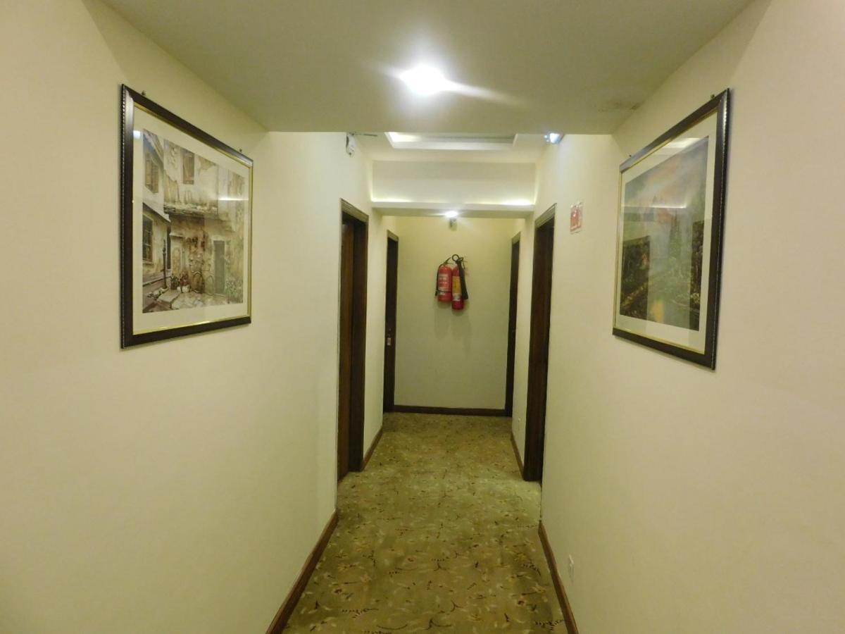Hotel Diplomat Islamabad Exterior photo