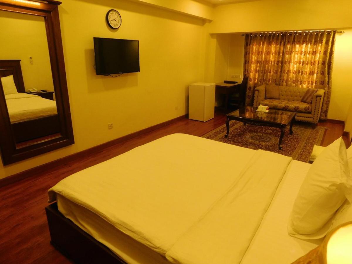 Hotel Diplomat Islamabad Exterior photo