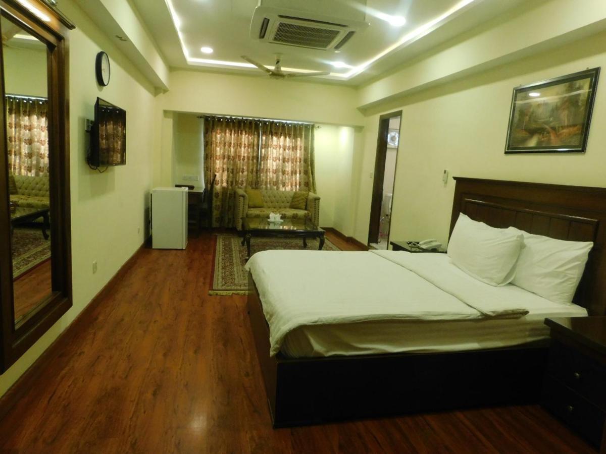 Hotel Diplomat Islamabad Exterior photo